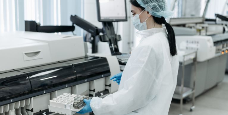 International students participating in medical research at a UK university